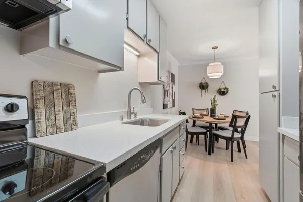 $389,888 | 292 Tradewinds Drive, Unit 4, San Jose, CA 95123