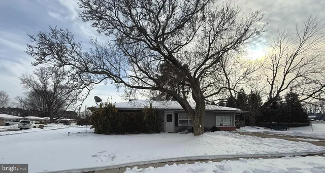 $225,000 | 21 Kenmar Drive, Newark, DE 19713