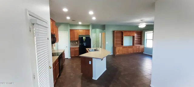 $2,000 | 518 West Black Hawk Place, Casa Grande, AZ 85122