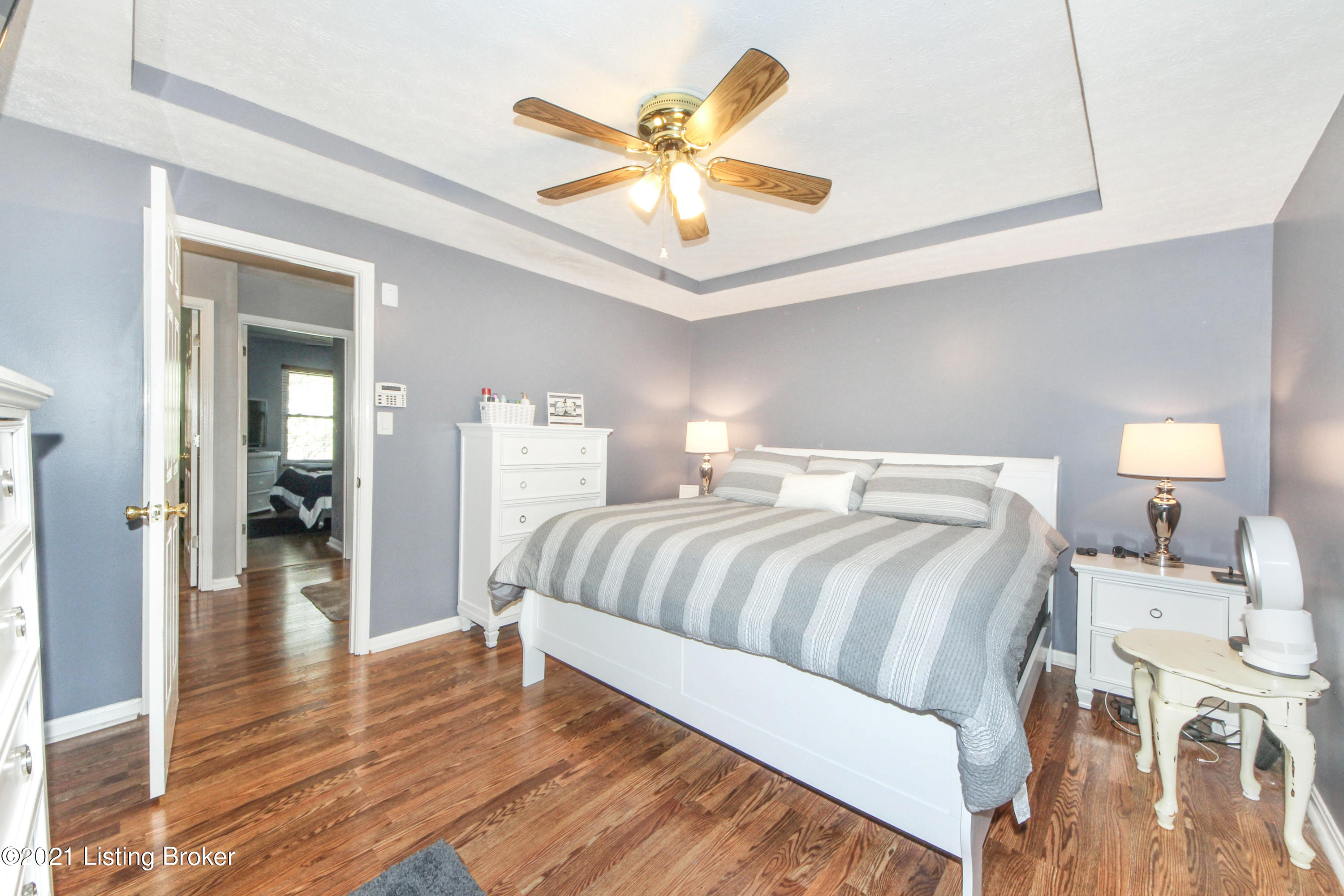 8320 Silver Fox Road Louisville, KY 40291 - Photo 8 of 18 8