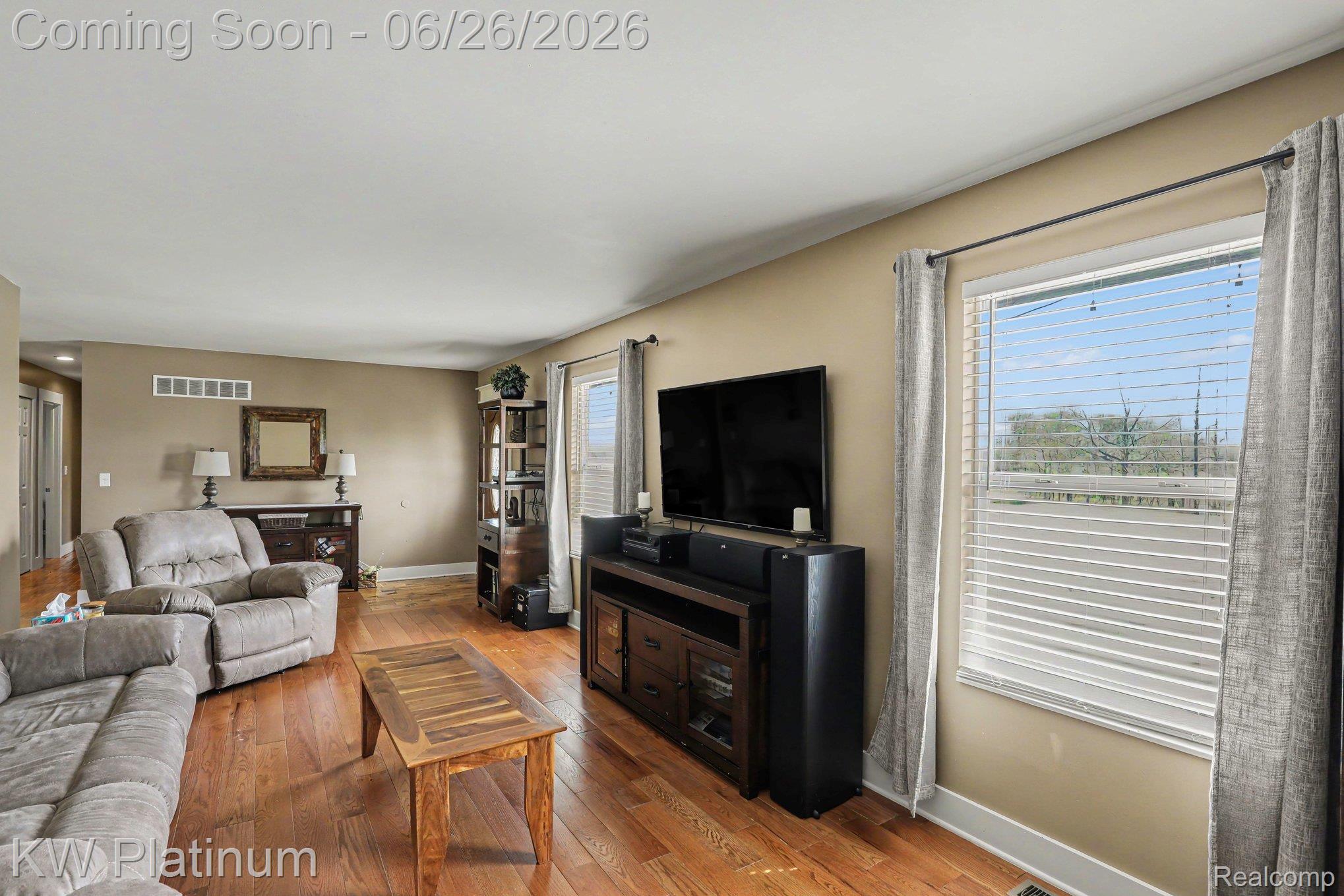 5419 Brown Road Avoca, MI 48006 - Photo 6 of 25 004_file_7341.jpg