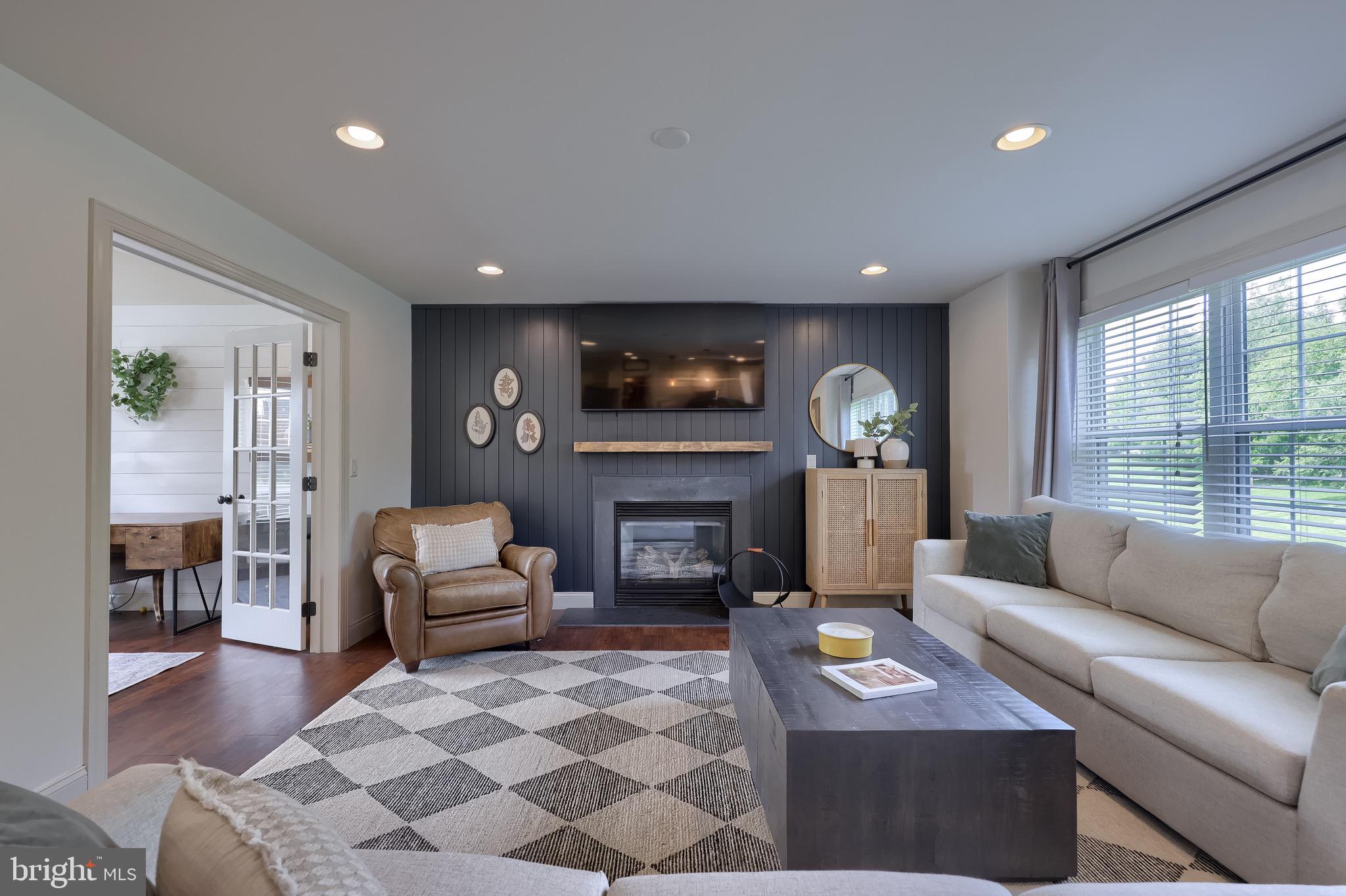 616 Belgian Way Lititz, PA 17543 - Photo 3 of 61 Gallery Image 3
