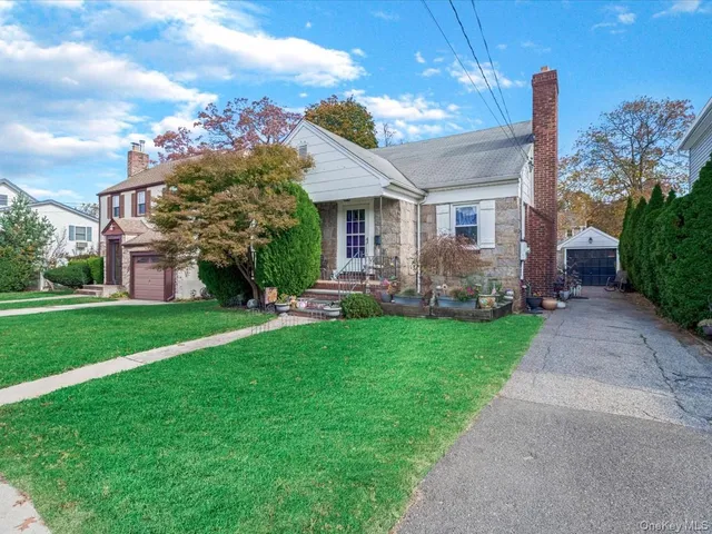 $649,999 | 58 Chestnut Street, Lynbrook, NY 11563