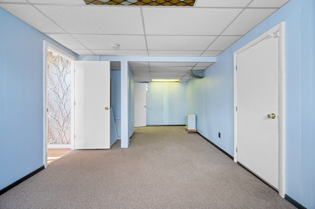 5 Marc Lane Lawrence, MA 01843 - Photo 14 of 26