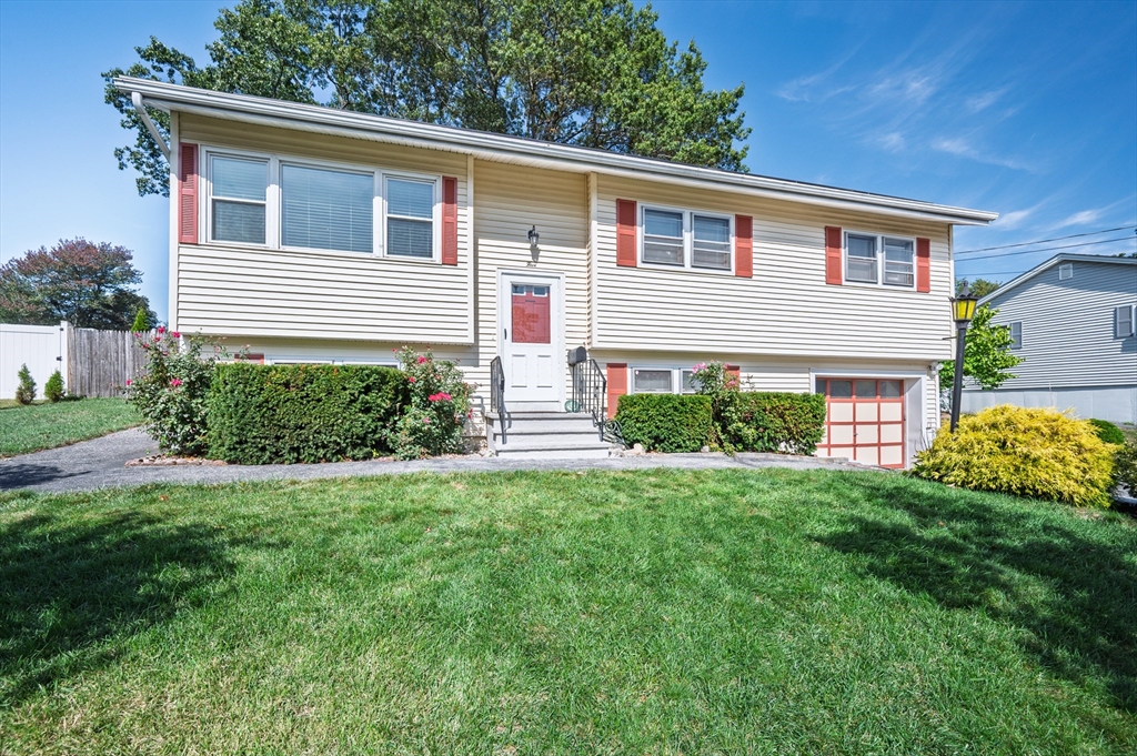 5 Marc Lane Lawrence, MA 01843 - Photo 2 of 26