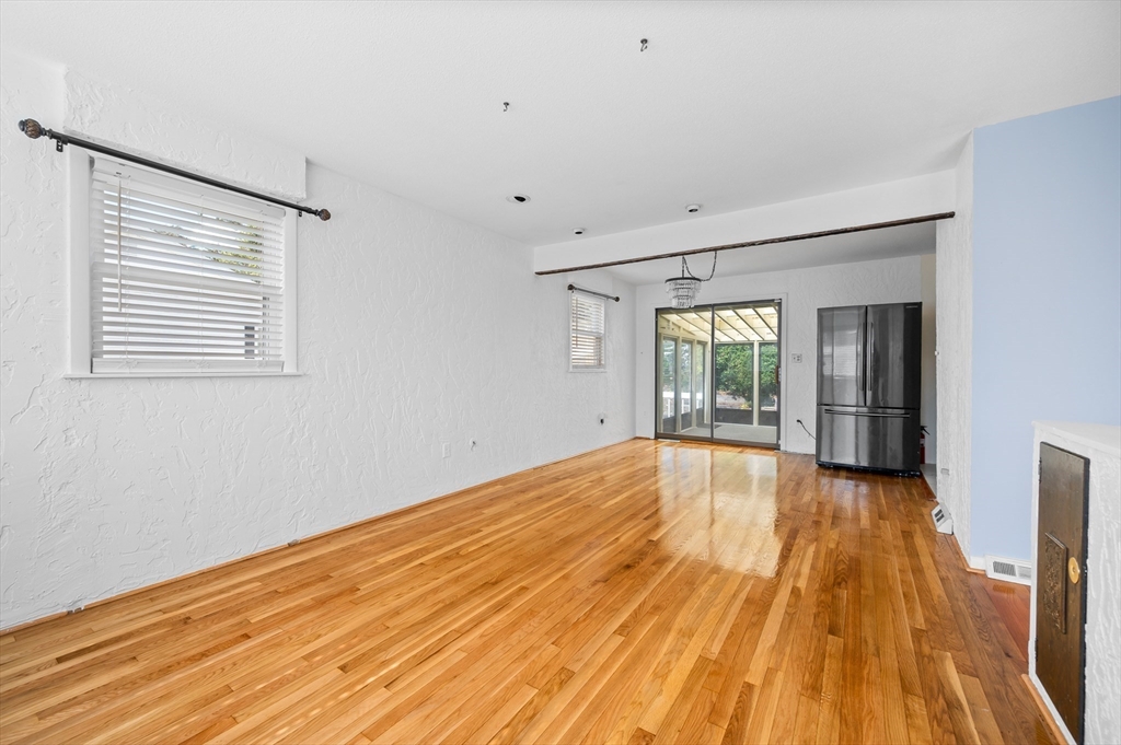 5 Marc Lane Lawrence, MA 01843 - Photo 5 of 26