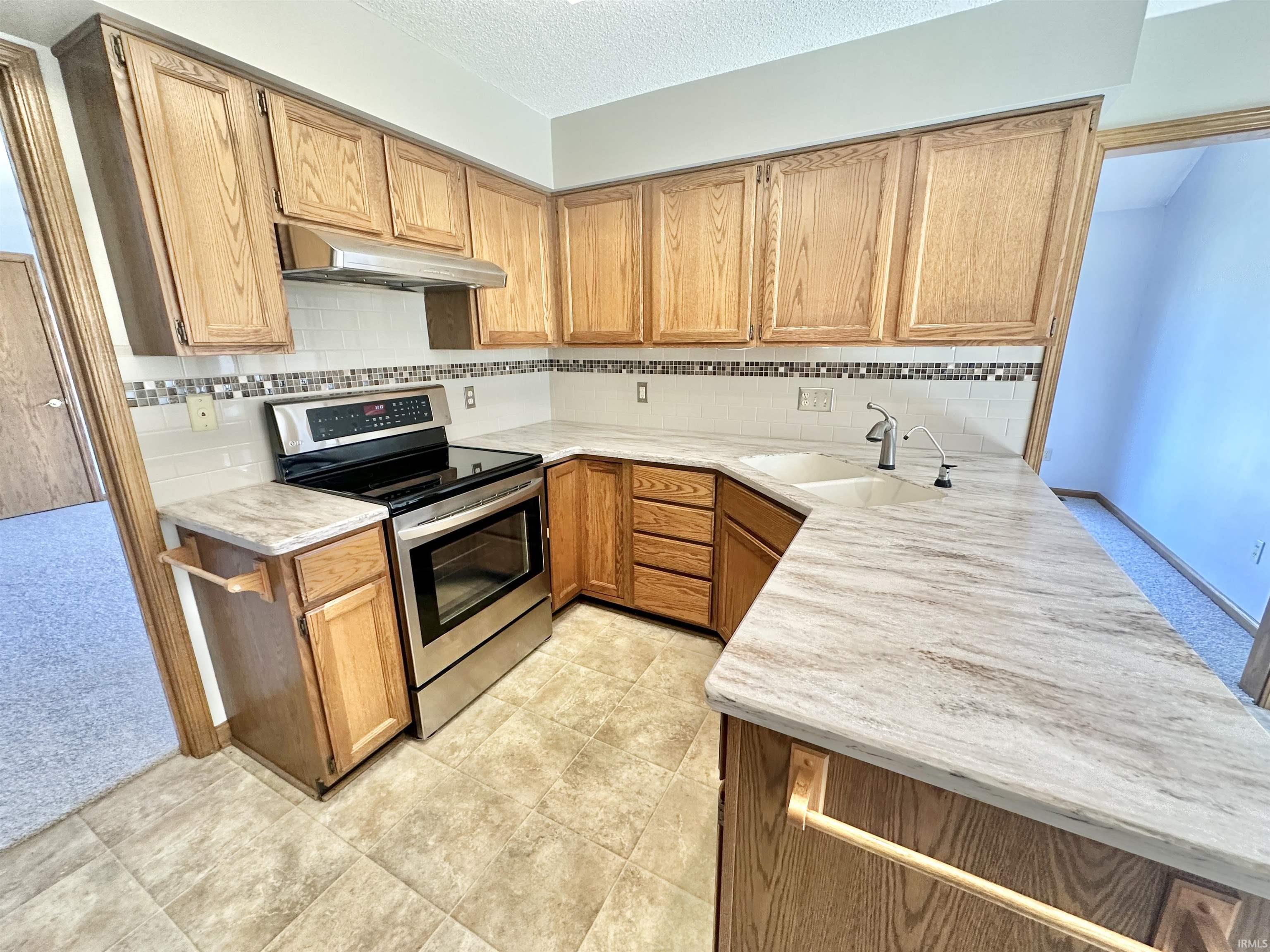 6501 Sedgemore Place Fort Wayne, IN 46835 - Photo 13 of 36