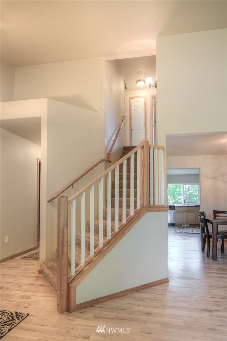 5203 Northeast 5th Court Renton, WA 98059 - Photo 11 of 22