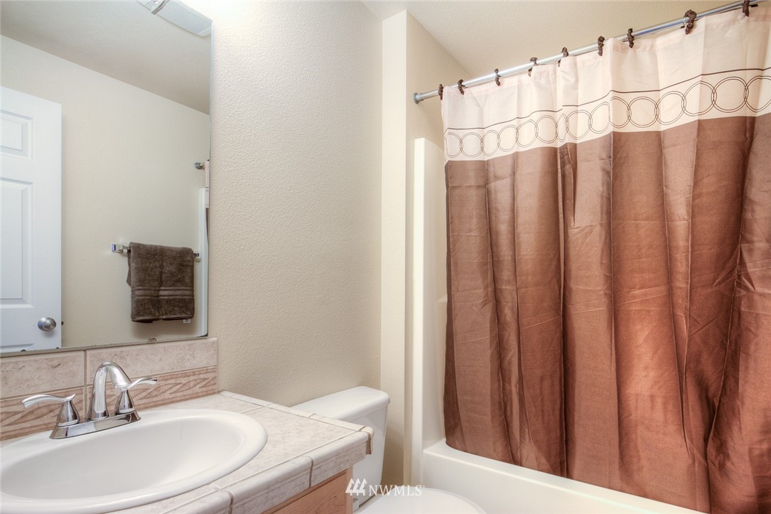 5203 Northeast 5th Court Renton, WA 98059 - Photo 19 of 22