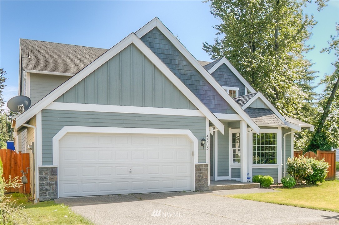5203 Northeast 5th Court Renton, WA 98059 - Photo 3 of 22