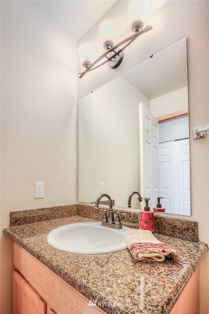 5203 Northeast 5th Court Renton, WA 98059 - Photo 10 of 22