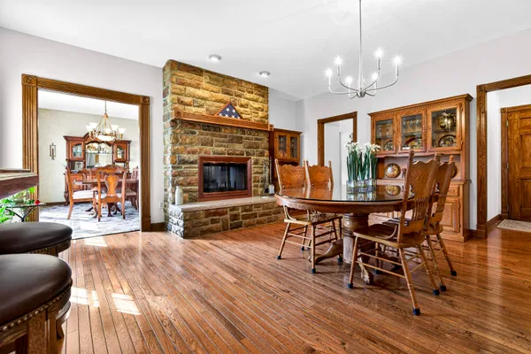 $759,900 | 5565 Applewood Court, Hartford, WI 53027