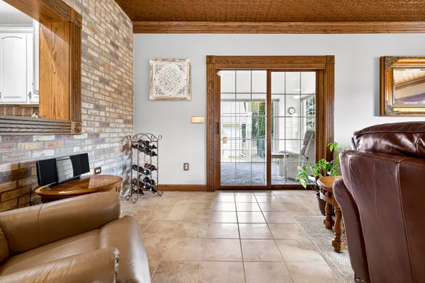 $759,900 | 5565 Applewood Court, Hartford, WI 53027