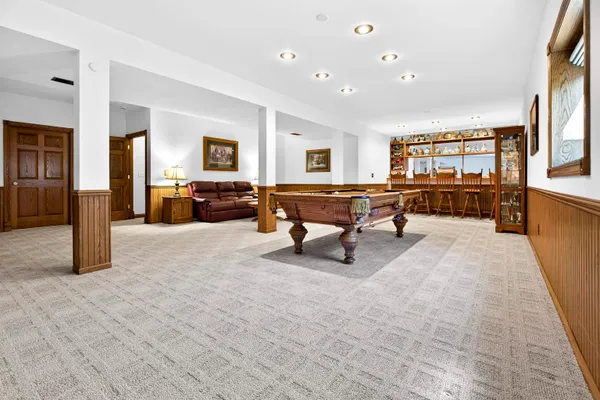 $759,900 | 5565 Applewood Court, Hartford, WI 53027