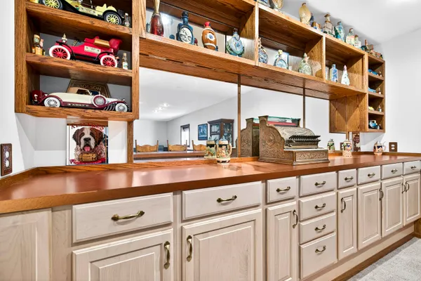 $759,900 | 5565 Applewood Court, Hartford, WI 53027