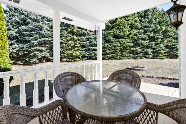 $759,900 | 5565 Applewood Court, Hartford, WI 53027