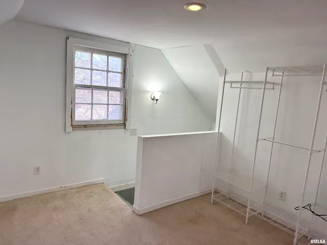 $142,900 | 509 Woodland Place, Jacksonville, IL 62650