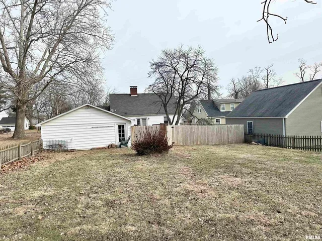 $142,900 | 509 Woodland Place, Jacksonville, IL 62650