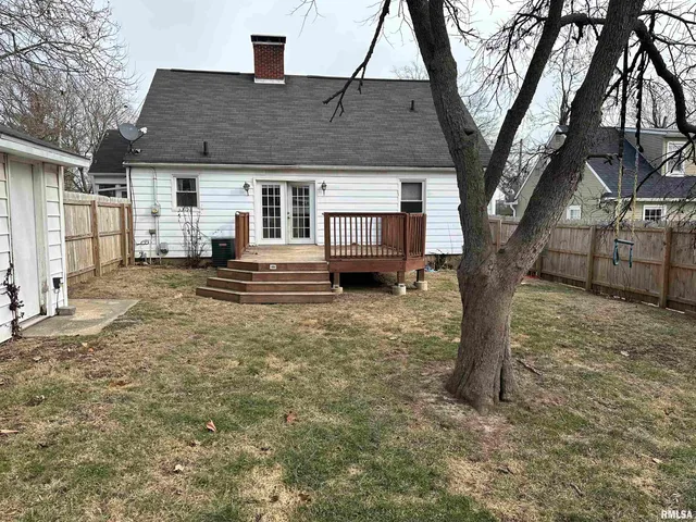$142,900 | 509 Woodland Place, Jacksonville, IL 62650
