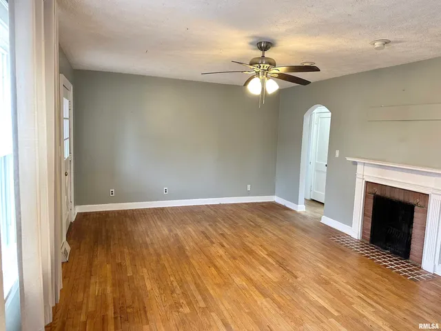 $142,900 | 509 Woodland Place, Jacksonville, IL 62650