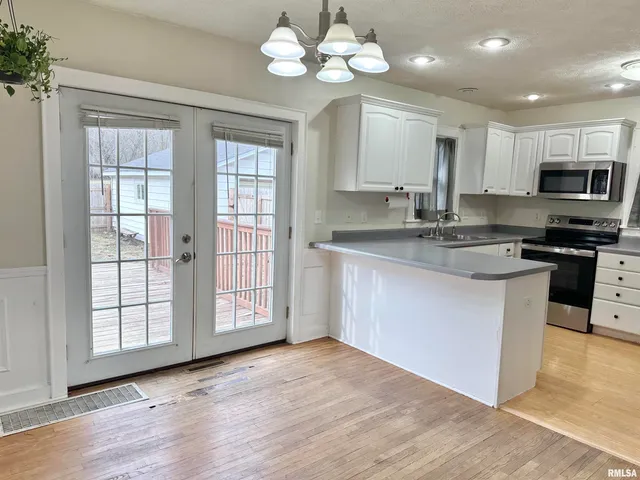 $142,900 | 509 Woodland Place, Jacksonville, IL 62650