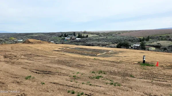$159,900 | 17986 Cottonwood Canyon Road, Yakima, WA 98908