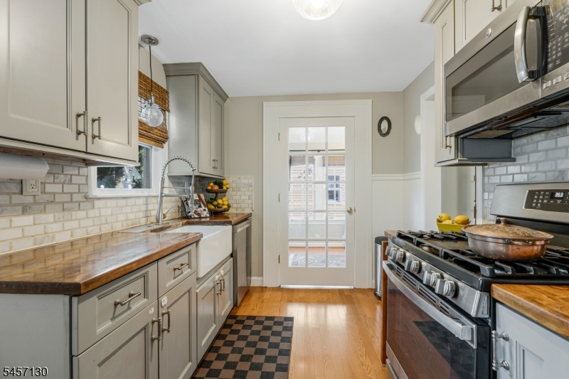68 Meadowbrook Road North Plainfield, NJ 07062 - Photo 8 of 23 Gallery Image 8