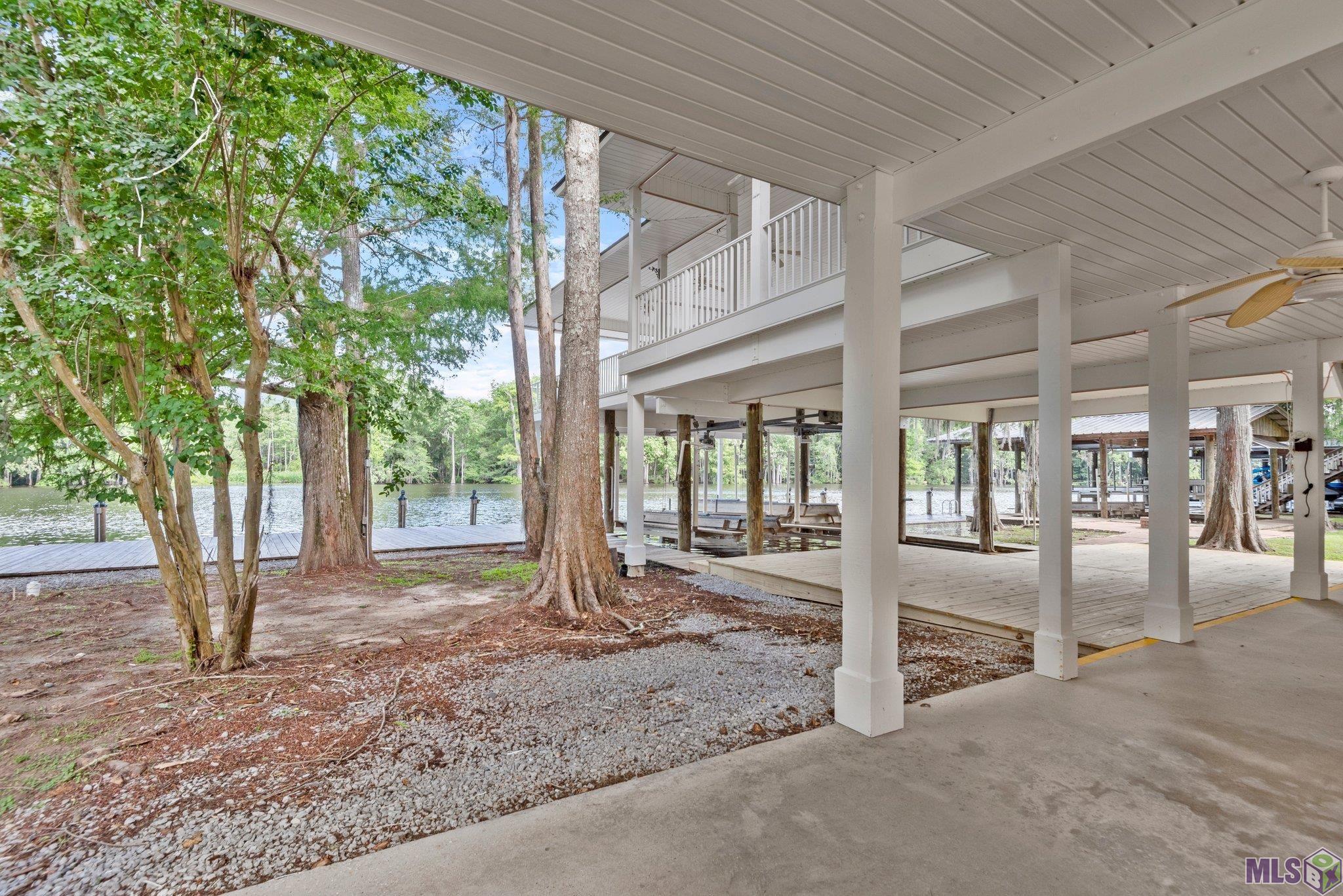 20765 Henry Road Springfield, LA 70462 - Photo 20 of 41 Gallery Image 20