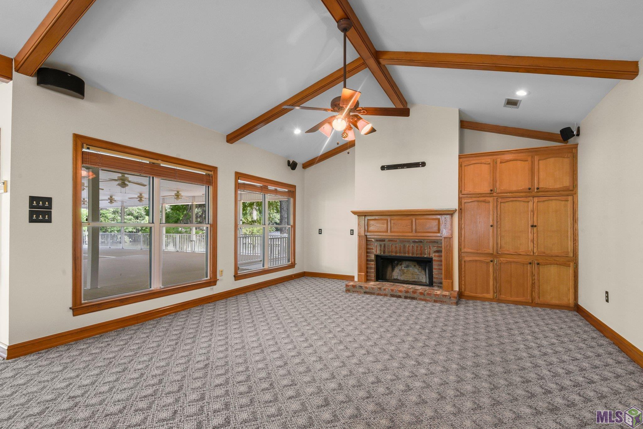 20765 Henry Road Springfield, LA 70462 - Photo 6 of 41 Gallery Image 6