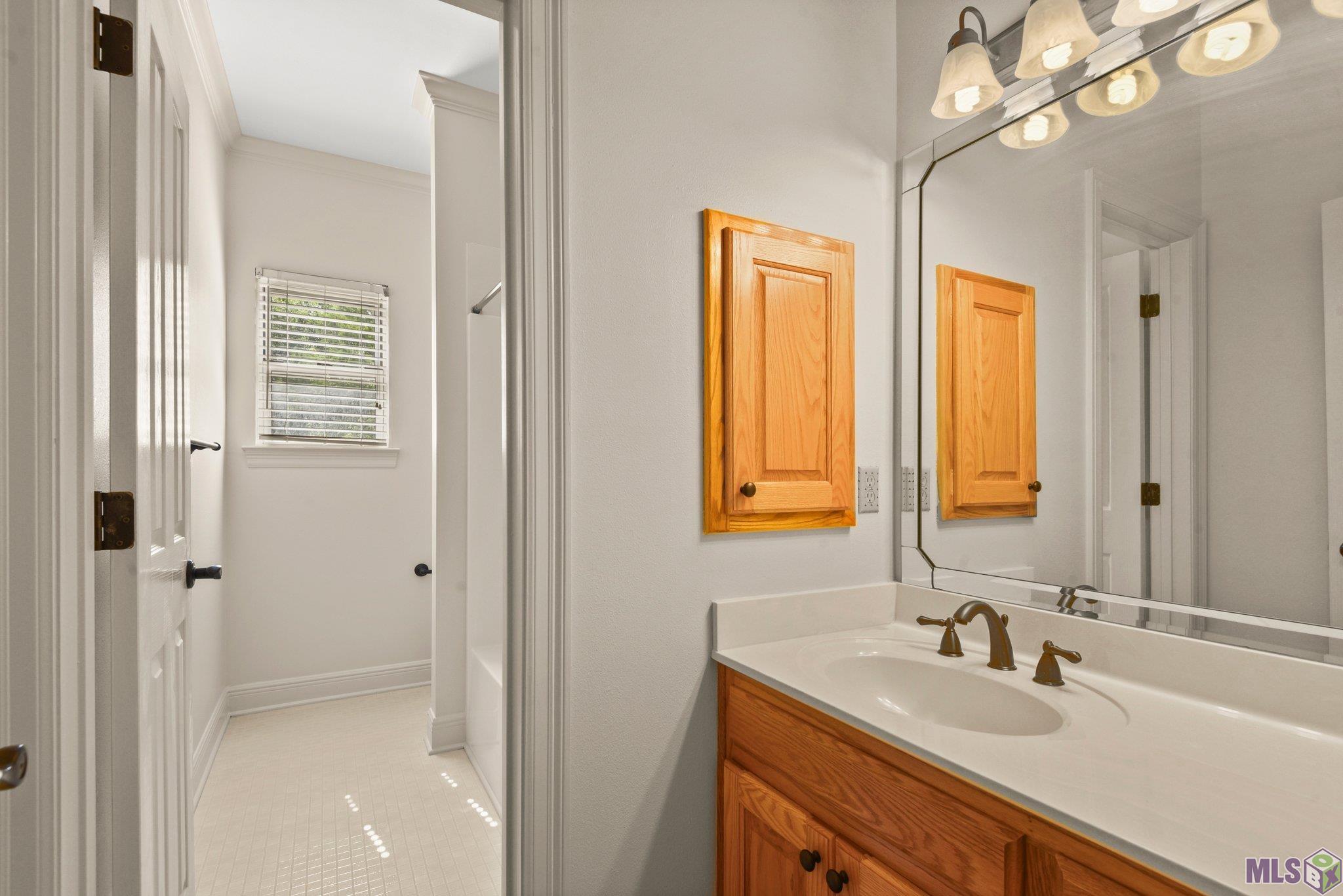 20765 Henry Road Springfield, LA 70462 - Photo 9 of 41 Gallery Image 9