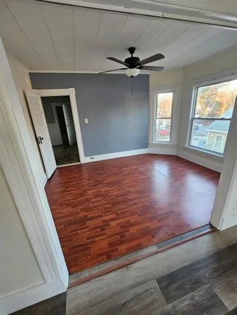 $1,950 | 90 Oakland Avenue, Manchester, NH 03109