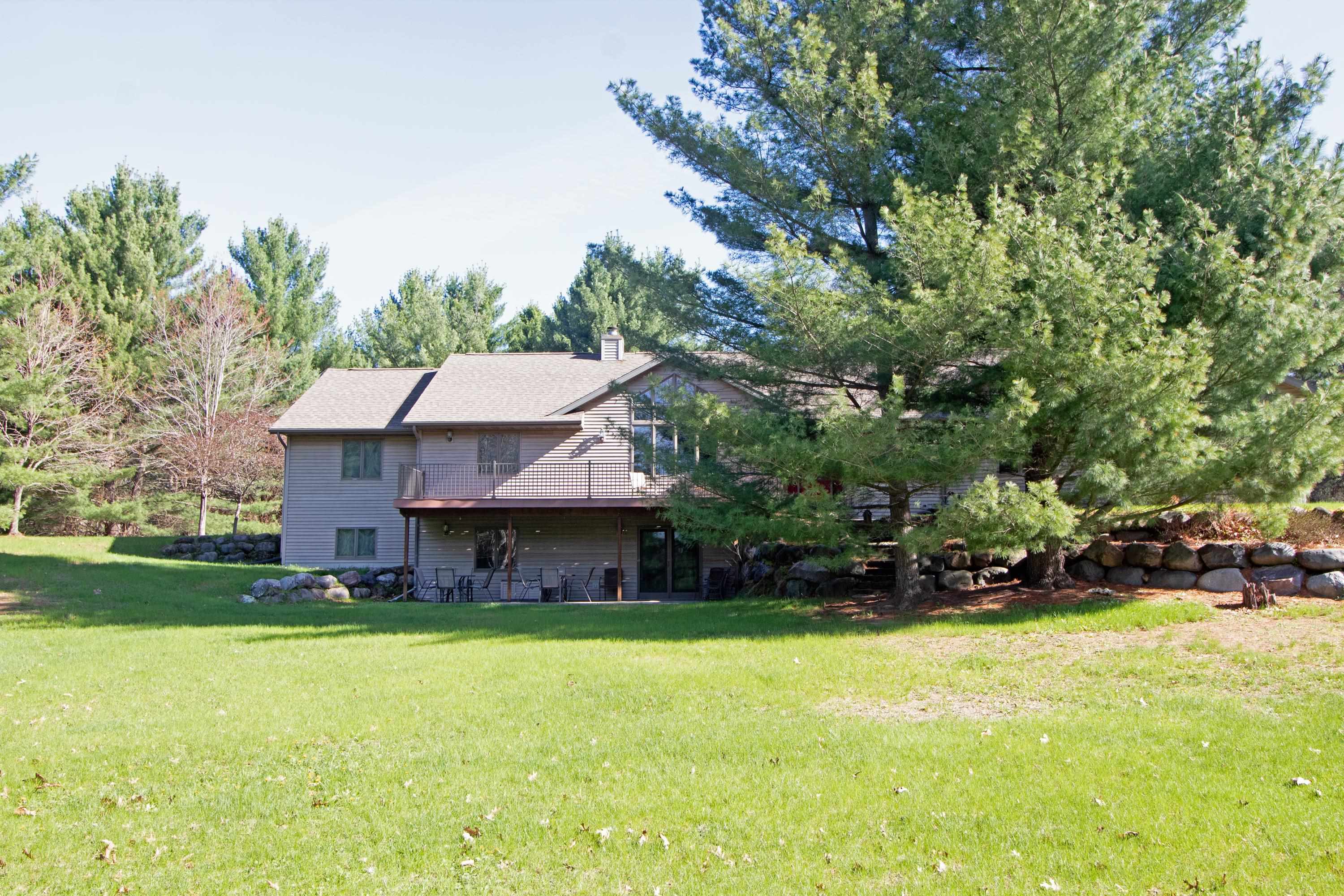 E4564 East Sherwood Spring Green Spring Green, WI 53588 - Photo 5 of 10