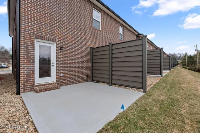 $2,450 | 7226 Sassafras Way, Knoxville, TN 37919