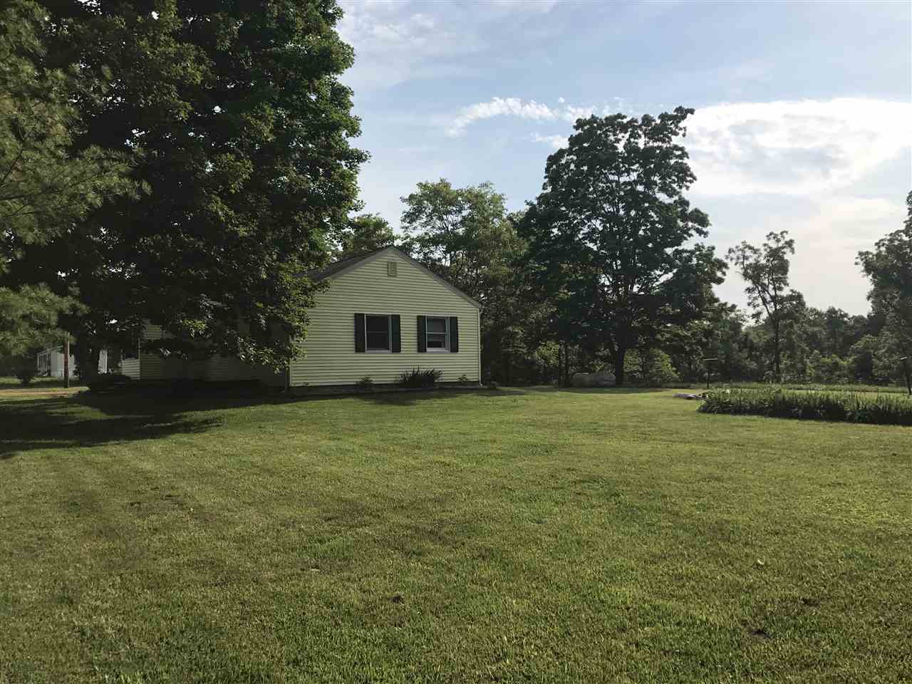 7801 South Mt Zion Road Bloomington, IN 47403 - Photo 4 of 21 Gallery Image 4