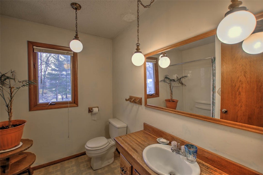 4552 North Prairie View Road Argenta, IL 62501 - Photo 18 of 28 Bathroom