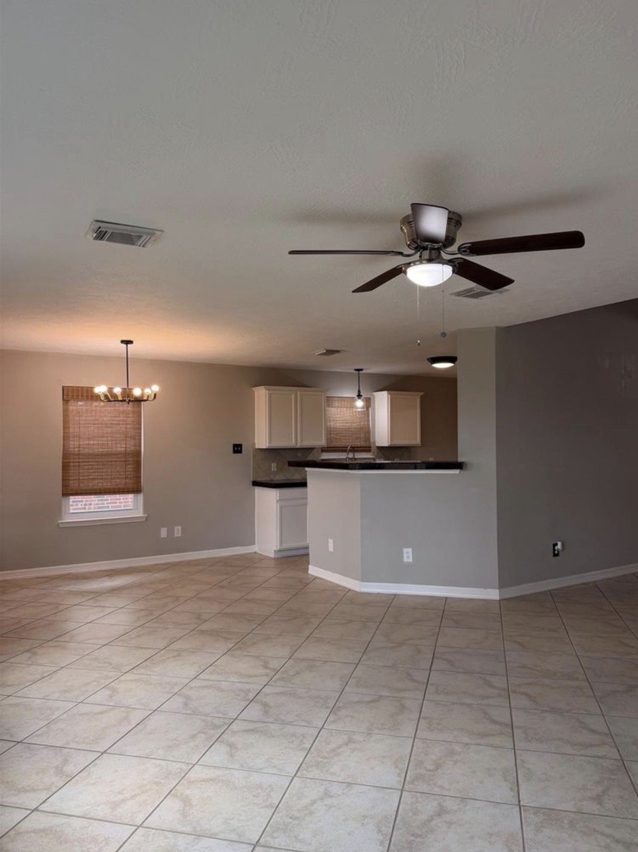 4707 East Parma Drive Rosenberg, TX 77471 - Photo 10 of 22 a view of a livingroom with a furniture