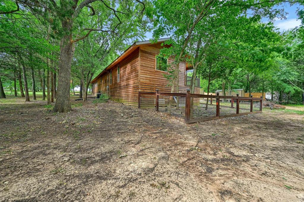2003 Flowing Wells Road Pottsboro, TX 75076 - Photo 35 of 39 View of home's exterior