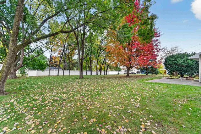 $400,000 | 2918 North Appleton Street, Appleton, WI 54911