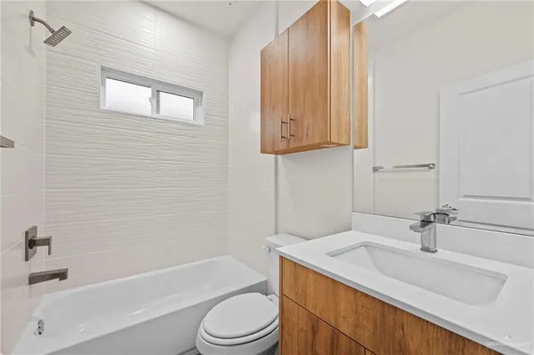 $1,100 | 600 Brito Lane, Unit 3, Weslaco, TX 78599