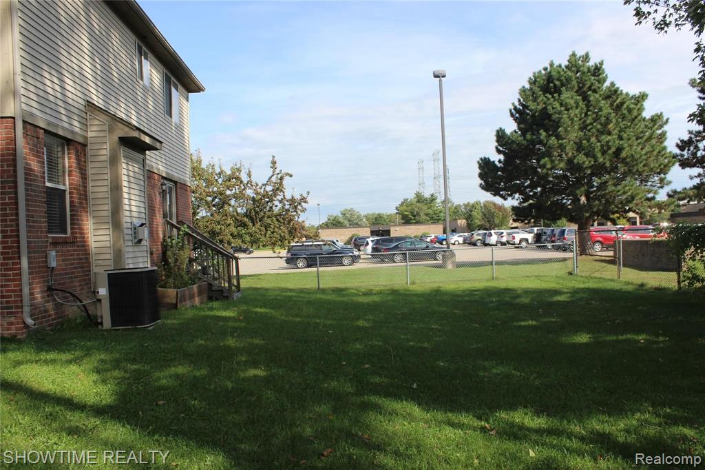 12224 19 Mile Road Sterling Heights, MI 48313 - Photo 10 of 37