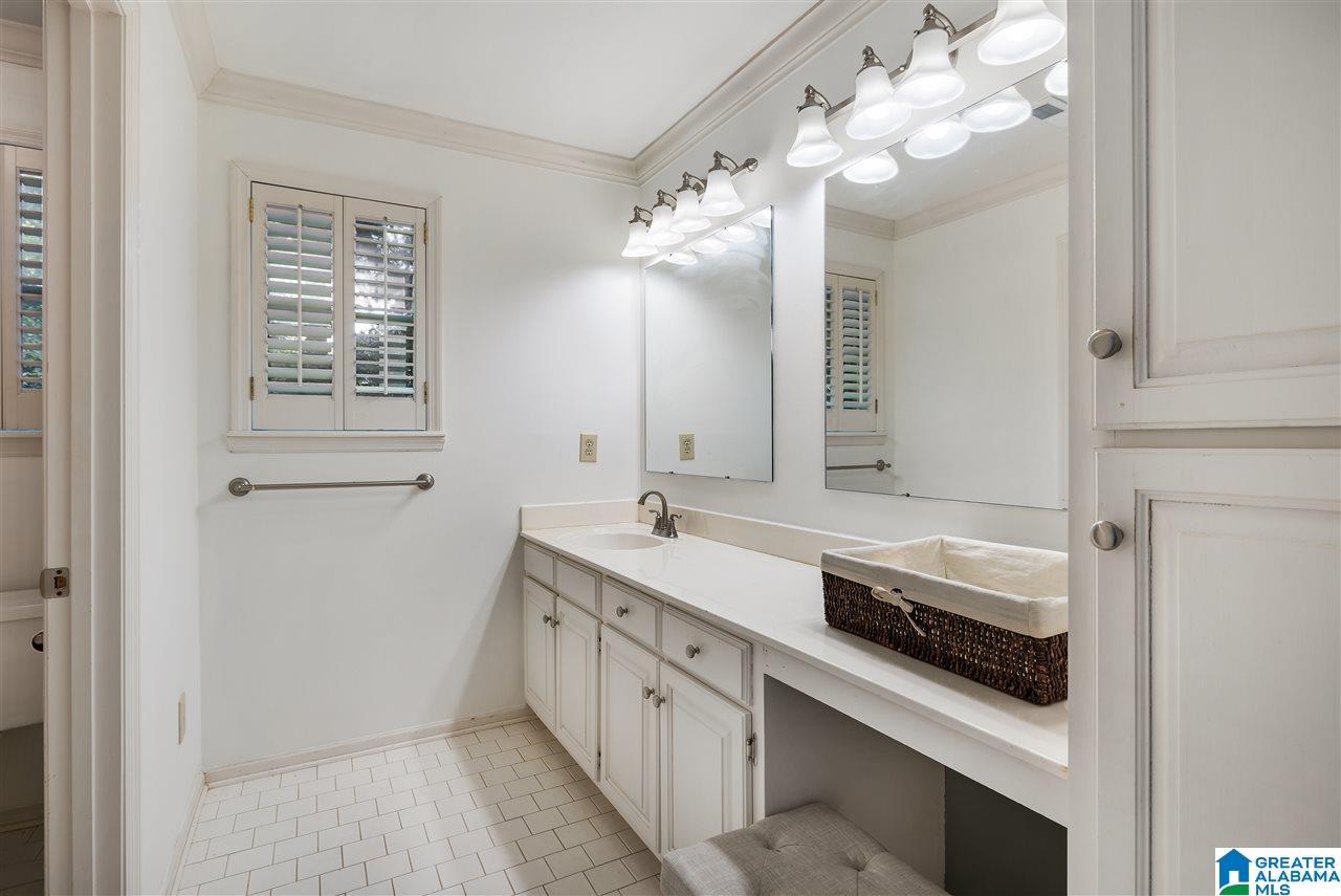 1807 Saulter Road Birmingham, AL 35209 - Photo 18 of 29