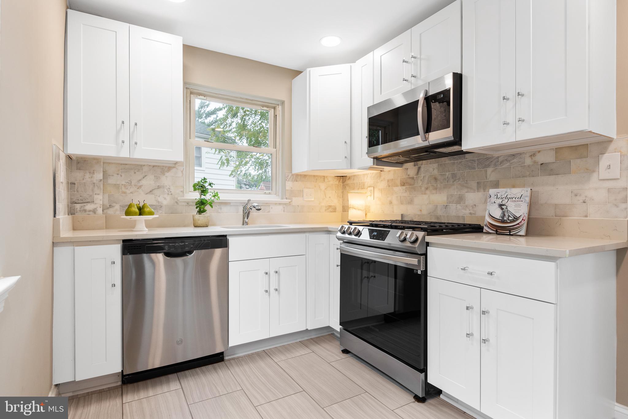 9503 Saybrook Avenue Silver Spring, MD 20901 - Photo 8 of 34 Brand New Modern Kitchen