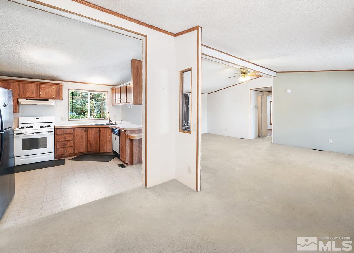 201 Garnet Circle Carson City, NV 89706 - Photo 11 of 27 Photo 11