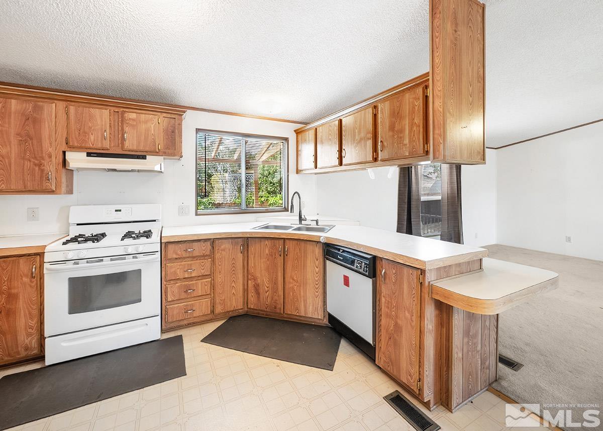 201 Garnet Circle Carson City, NV 89706 - Photo 13 of 27 Photo 13