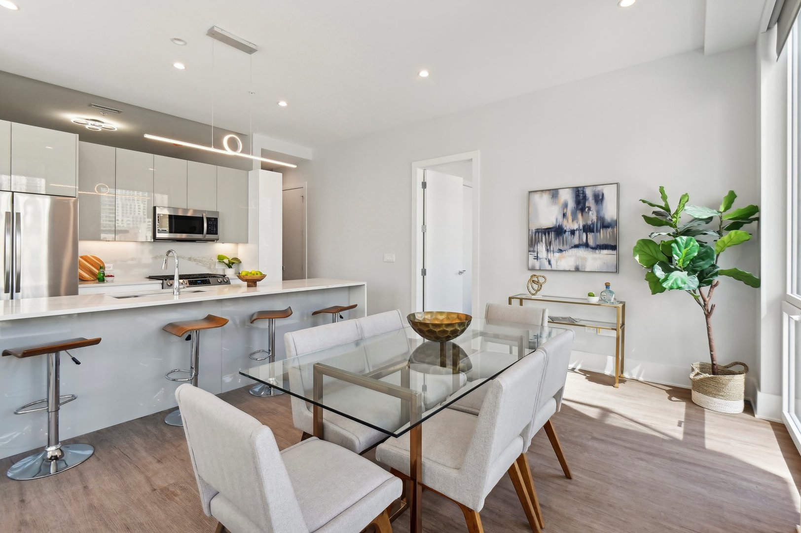 812 West Adams Street, Unit 213 Chicago, IL 60607 - Photo 8 of 31