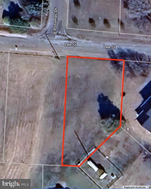 110 Lee Street Colonial Beach, VA 22443 - Photo 3 of 55