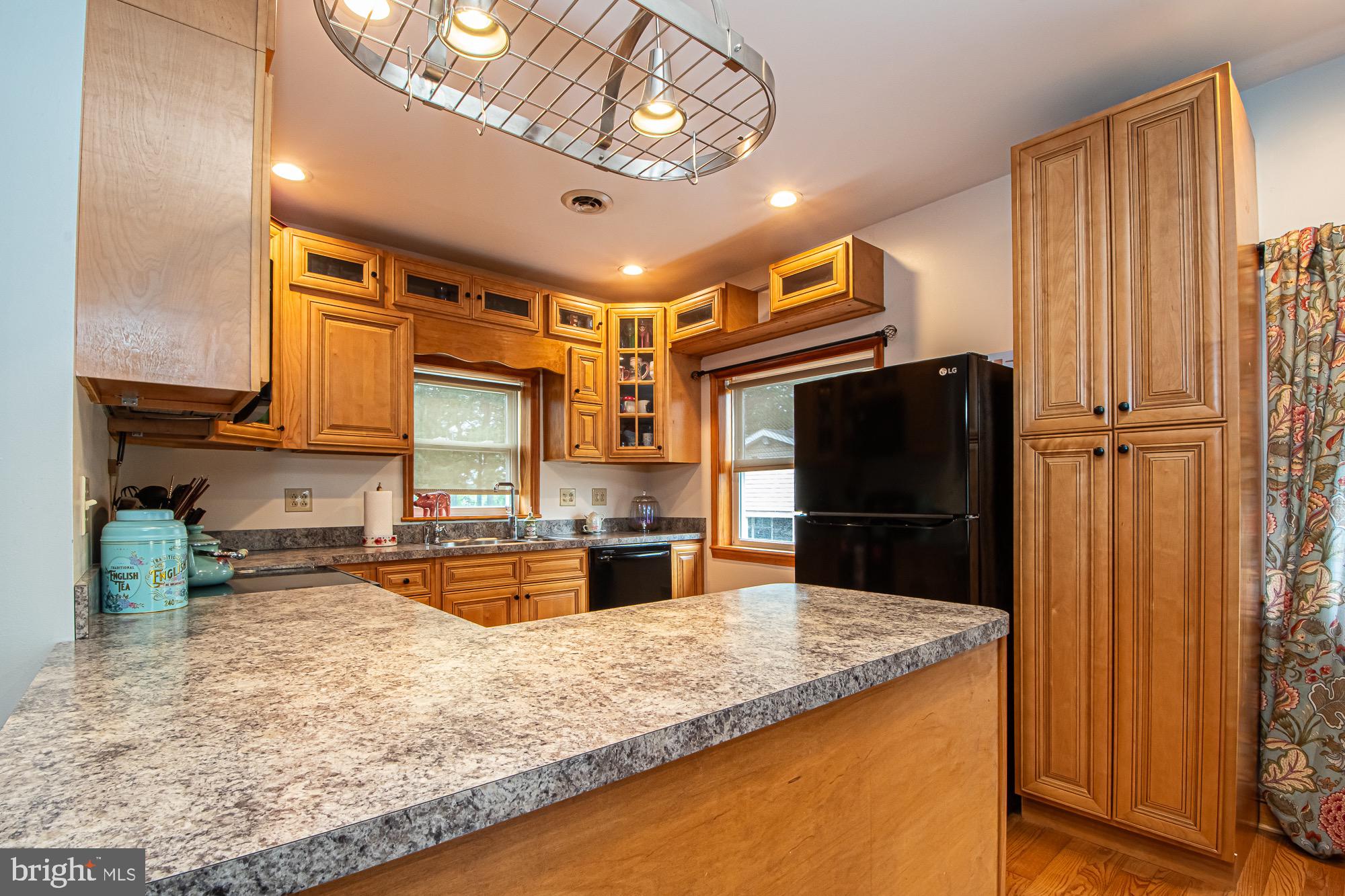 2180 Strasburg Road Front Royal, VA 22630 - Photo 30 of 90 Apartment kitchen
