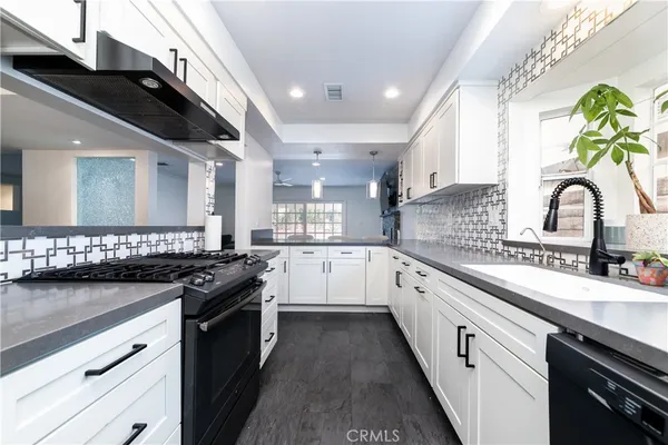 $1,199,999 | 10037 Sunnybrae Avenue, Chatsworth, CA 91311