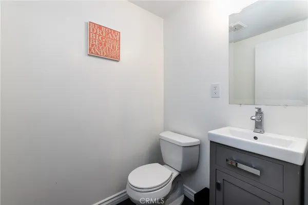 $1,199,999 | 10037 Sunnybrae Avenue, Chatsworth, CA 91311