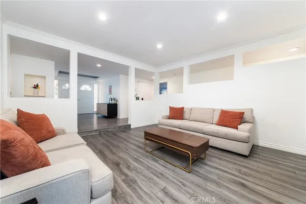 $1,199,999 | 10037 Sunnybrae Avenue, Chatsworth, CA 91311